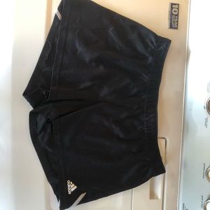 Adidas Shorts - M